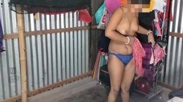 Desi Aunty Changed Saree After Bathing - desi-porntube.com - India on pornsfind.com