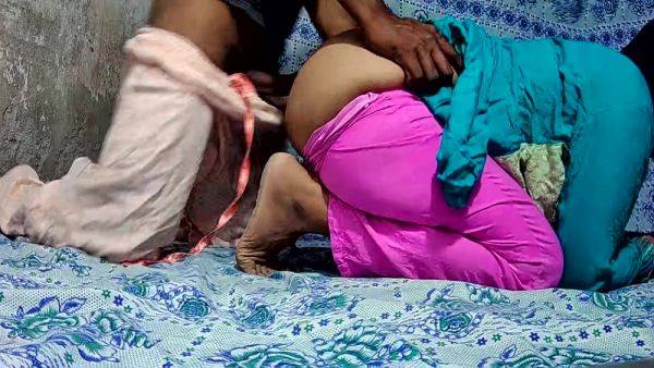 Indian Dasi Bahabi And Dewar Sex In The Jungle - desi-porntube.com - India on pornsfind.com