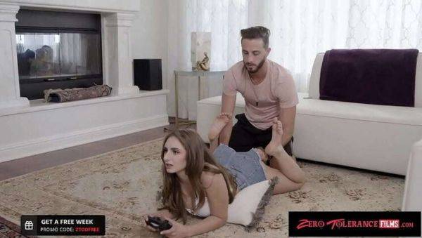 Zero Tolerance: Gamer Girl Keeps Playing as She Gets Fucked Hard - veryfreeporn.com on pornsfind.com