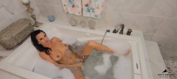 Stepmom Gets Caught In The Bath - upornia.com on pornsfind.com