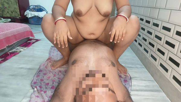 Neighbor Bhabhi Called Me To Her House And Urinated On My Face - desi-porntube.com - India on pornsfind.com