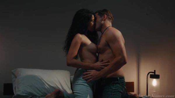 Stream the uncut clip of : Teen 18+ Harley Haze Fabulous Porn Video