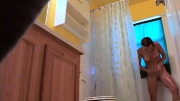 Play the hardcore video of : Stepdaughter 19 shaves pussy in shower (hidden cam)