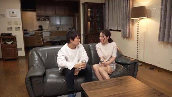 Watch this complete clip of : HETHHREWGRHETVBWRROE054