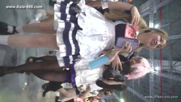 Stream this HD clip of : peeping chinese amateur upskirt.199