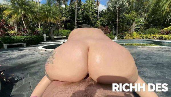 Randy Tourist Richh Des Gets Naughty Outdoor Erotic Encounter with Brian Omally on Summer Holiday - Pornstar, Blonde, Big Ass - veryfreeporn.com on pornsfind.com