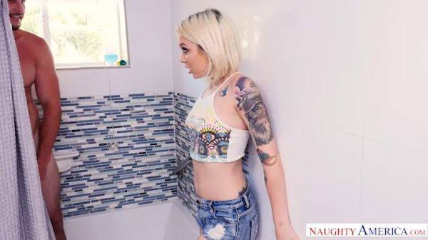Blonde tattooed chick gets brutally pounded in the bathroom - sexu.com - Usa on pornsfind.com