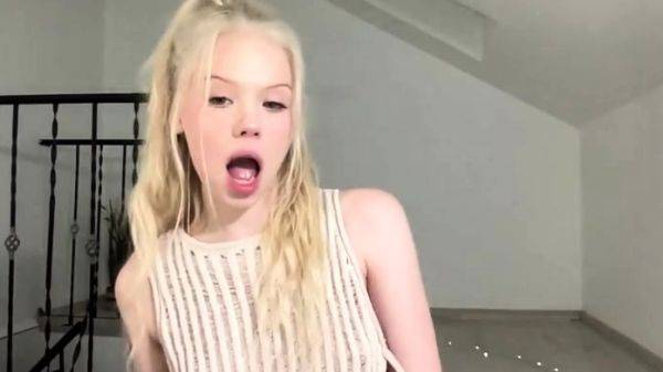 Blonde teen Sierras first erotic masturbation video - drtuber.com on pornsfind.com