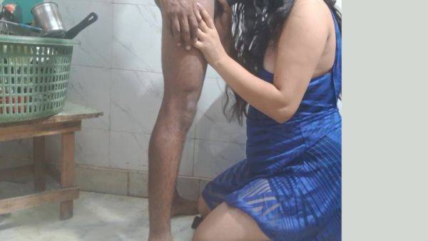 Indian Wife Mouth Fucking - desi-porntube.com - India on pornsfind.com