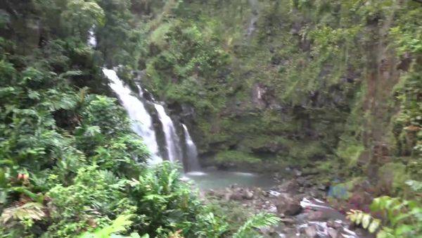 Enjoy watching the uncut scene : Virtual Vacation In Hawaii With Adrian Maya Part 5