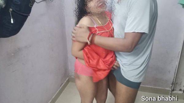 Indian Hardcore Standing Sex Of Indian Desi Newly Married Couples - Real Couple - desi-porntube.com - India on pornsfind.com