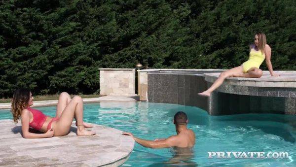 Poolside Threesome with Rimming - porntry.com on pornsfind.com