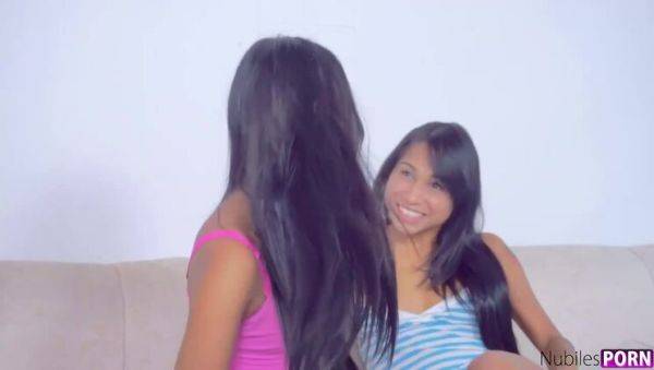 View this uncensored movie of : Amateur Girlfriends Touch And Tease - S11:E4