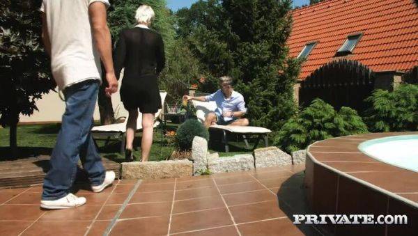 Play the hardcore video called : Poolside Orgy for Busty Agents