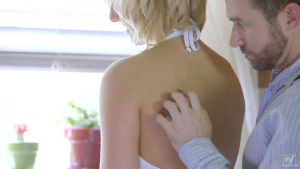 Play complete scene titled : Sweet Nothings - S21:E7