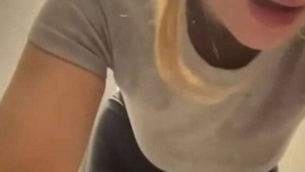 Enjoy watching this uncut scene : Juicy Teen Masturbates Hard in Gym with Big Booty and Natural Tits