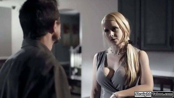 Stream complete clip : Stepmom and Stepdad Threesome with Teen Stepdaughter - Sarah Vandella, River Fox, Tommy Gunn