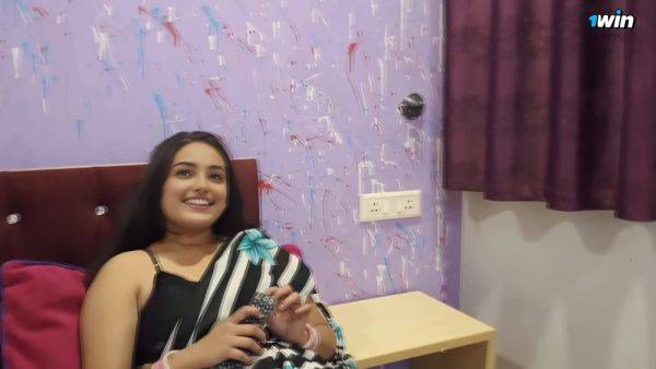 Watch the HD movie titled : Indian Boss To Get Increment In Salary - Hindi Sex