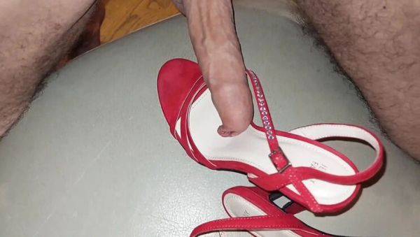 Stream hardcore scene named : Blonde Mature Wife Nude Posing and Hot Sex with Cum on Feet