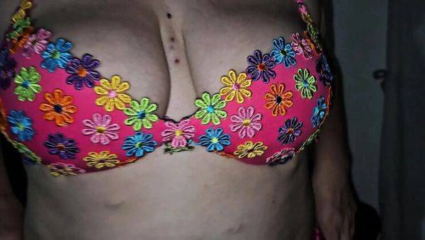 Stream the hardcore movie named : Karly Thoth Starts Summer Vacation with Big Ass Colombian BBW Homemade Dildo Fun