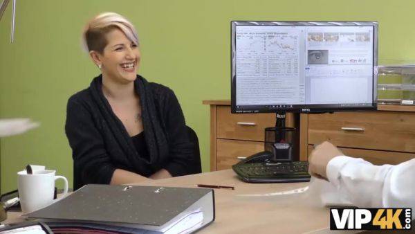 Play hardcore movie : Necesita Dinero Para Su Negocio With Lussy Sweet