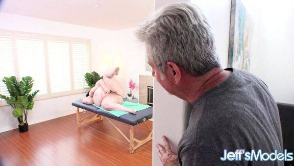 View complete scene of : Thick Eliza Allure Gets Her Pussy Toyed By Old Masseur Jay Crew