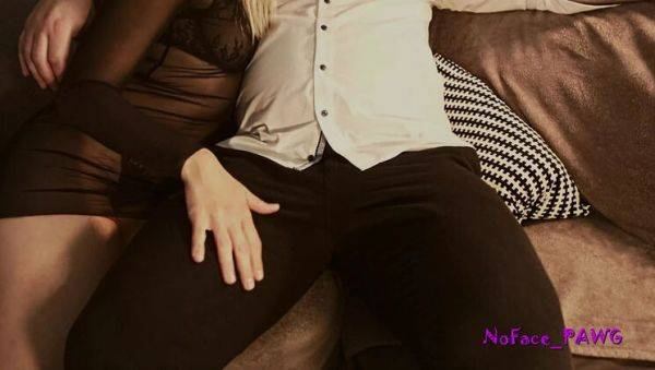 Play this HD movie called : Gentle Handjob Turns Into Huge Cumshot On Big Booty German Amateur