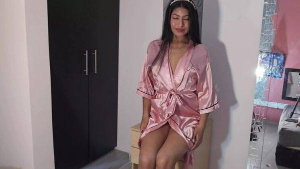 Play the uncensored movie called : LissaWiild Shows Her Juicy Pussy Close Up in Your Face - Blowjob, Teen Latina Solo Fun