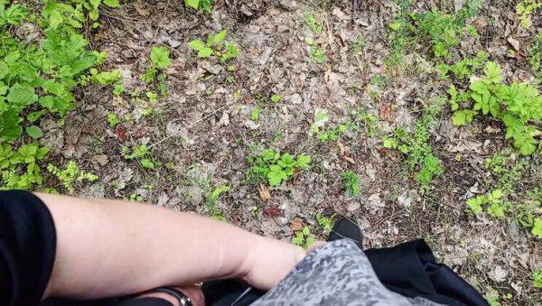 View full clip of : Zona901 MILF Blowjob in Park - Hot Cum Swallow