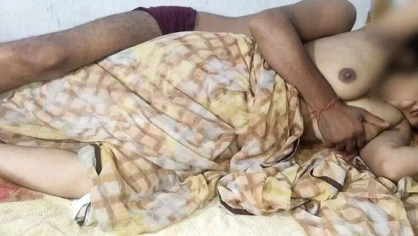 Play complete clip : Desi Padosan Ki Chudai - Rashirai Fan's Hot Indian Sex Video with Doggy Style and Orgy