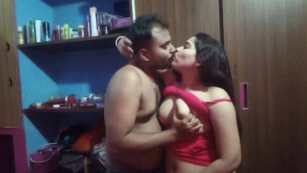 View uncut clip of : Sona Bhabhi Hot Desi Girlfriend Kissing and Hard Fucking with Boyfriend