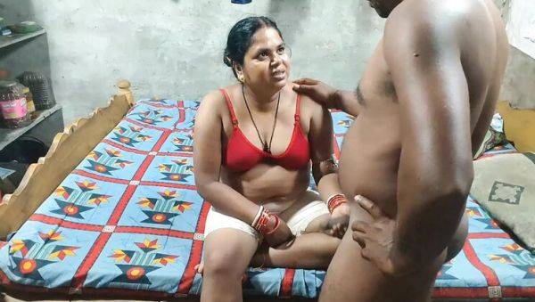 Stream the hardcore video : Desi Aunty Hot Fucking Indian Style Video with Raju Raju