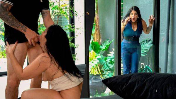 Watch the complete movie : Big Ass Colombian MILF SarahBlack Fucks Husband in Kitchen While Friend Watches - Deep Throat Blowjob & Doggy Style