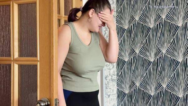 Enjoy watching this HD movie called : Katybigcherry Step Mom Catches Me Watching Porn And Joins For Anal Sex