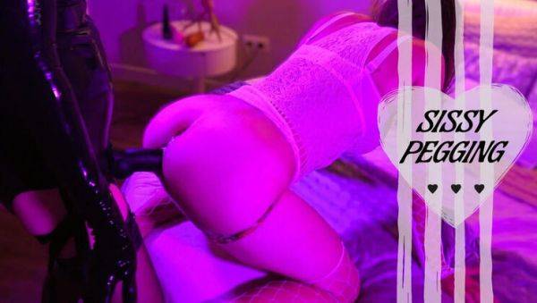 Stream complete movie called : Sissy Gets Plugged and Fucked Hard by Mistress