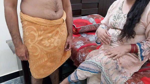 Stream this complete clip : Stepmom Grabs Dick and Asks Why It's Not Standing - QueenbeautyQB Hindi Roleplay