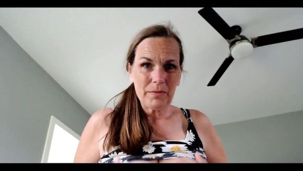 Play this full scene named : Best Friend's Girl Sneaks In For You - KimitheMilfMommy Shows Saggy Tits Dangling In Your Face