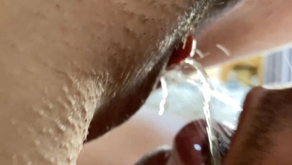 Watch full clip : Amateur Spanish Couple: Squirt in Mouth Orgasm from Facesitting & Pussy Eating