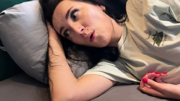 Play the uncut video : Eva Keks Stepmom Roleplay: Secret Bed Sharing with Stepson Doggystyle & Blowjob