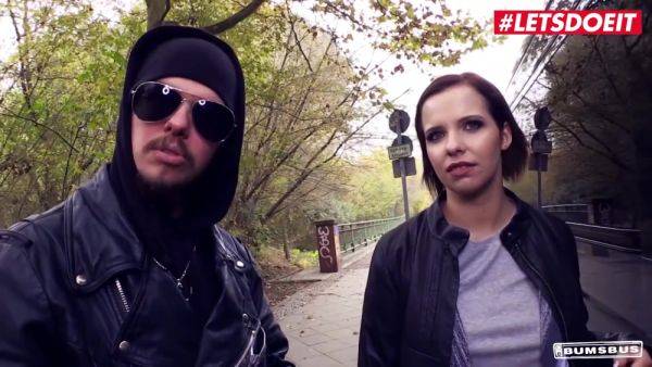 Play this HD movie called : Big Ass Amateur Hot Teen 18+ Picked Up To Suck Cock - Conny Dachs