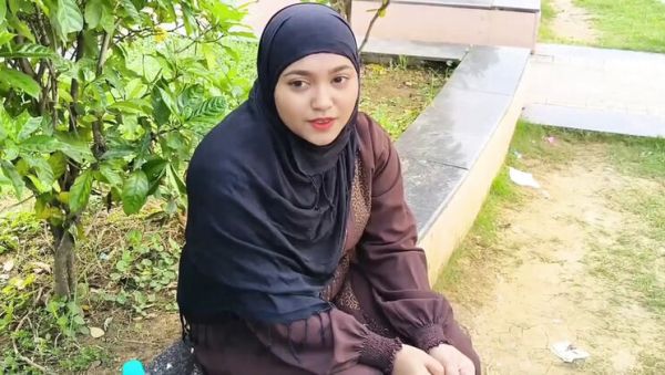 Enjoy watching uncut clip called : Poor Muslim Hijab Girl Fucks Producer For Money - Outdoor Garden Sex Hindi Urdu