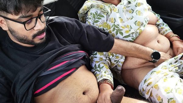 Enjoy watching the complete movie of : Car Sex Fun with BBW Indian Cougar - Random Pleasure with Amateur Mature