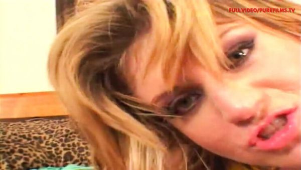 Stream the full video : Step Mom Tyla Wynn Takes It Deep In The Ass From Marcos Leon