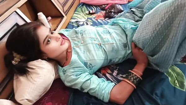 Play the full clip of : RAKP355 Indian Bhabhi Hairy Massage Sex Compilation HD Video