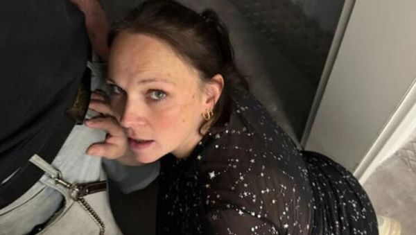 Play the uncensored scene : German MILF Saskialove87 Gets Double Creampie in Warehouse Threesome