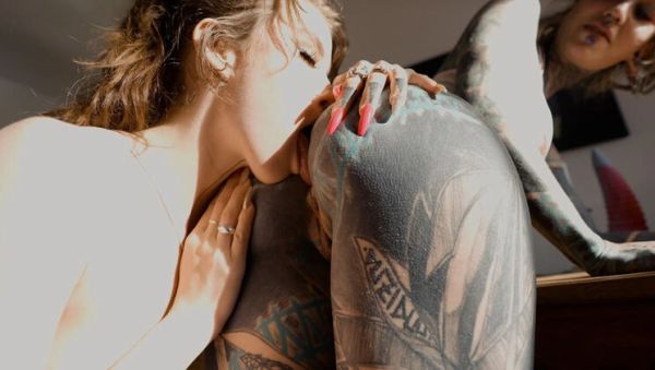 View this HD scene named : Tattooed Lesbian Anal Gape and Squirting with Big Toy - Anuskatzz & Eden Ivy Hardcore Play