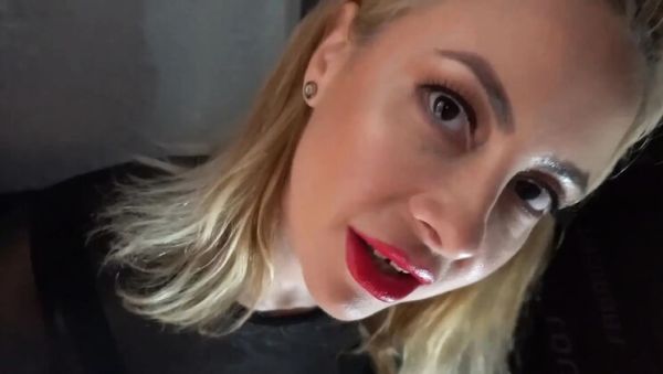 Play HD video named : Wet Kelly Blowjob Gloryhole Surprise For Cuckold Husband