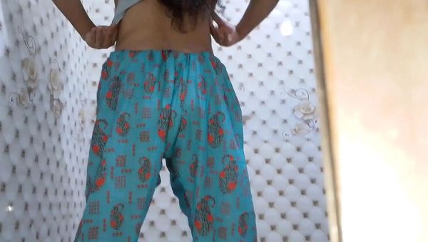 View this complete movie : Indian Stepbrother Finally Seduces Stepsister in Hindi Role Play - QueenbeautyQB Blowjob Creampie