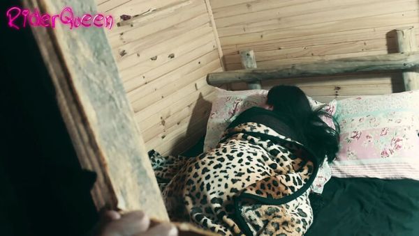 Stream full scene titled : BBW Stepmom Anal Fuck in Travel Cabin - RiderQueen Hot Mom Sex