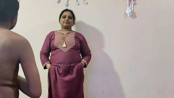 View the complete clip called : Desi Wife Hardcore Fucking Teen Boy - Blowjob & Cumshot in Hindi - Real Homemade Indian Aunty